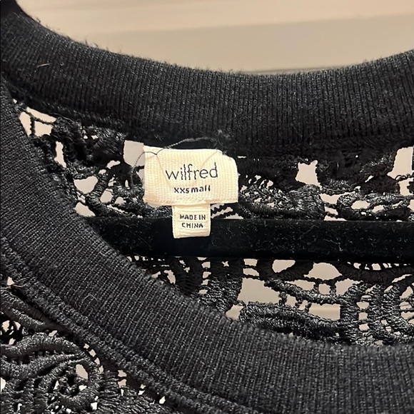Aritzia Wilfred lace top - Picture 2 of 4